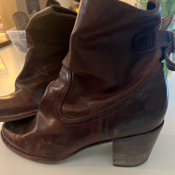 Frye - Lucinda short booties - Picture 3 of 3